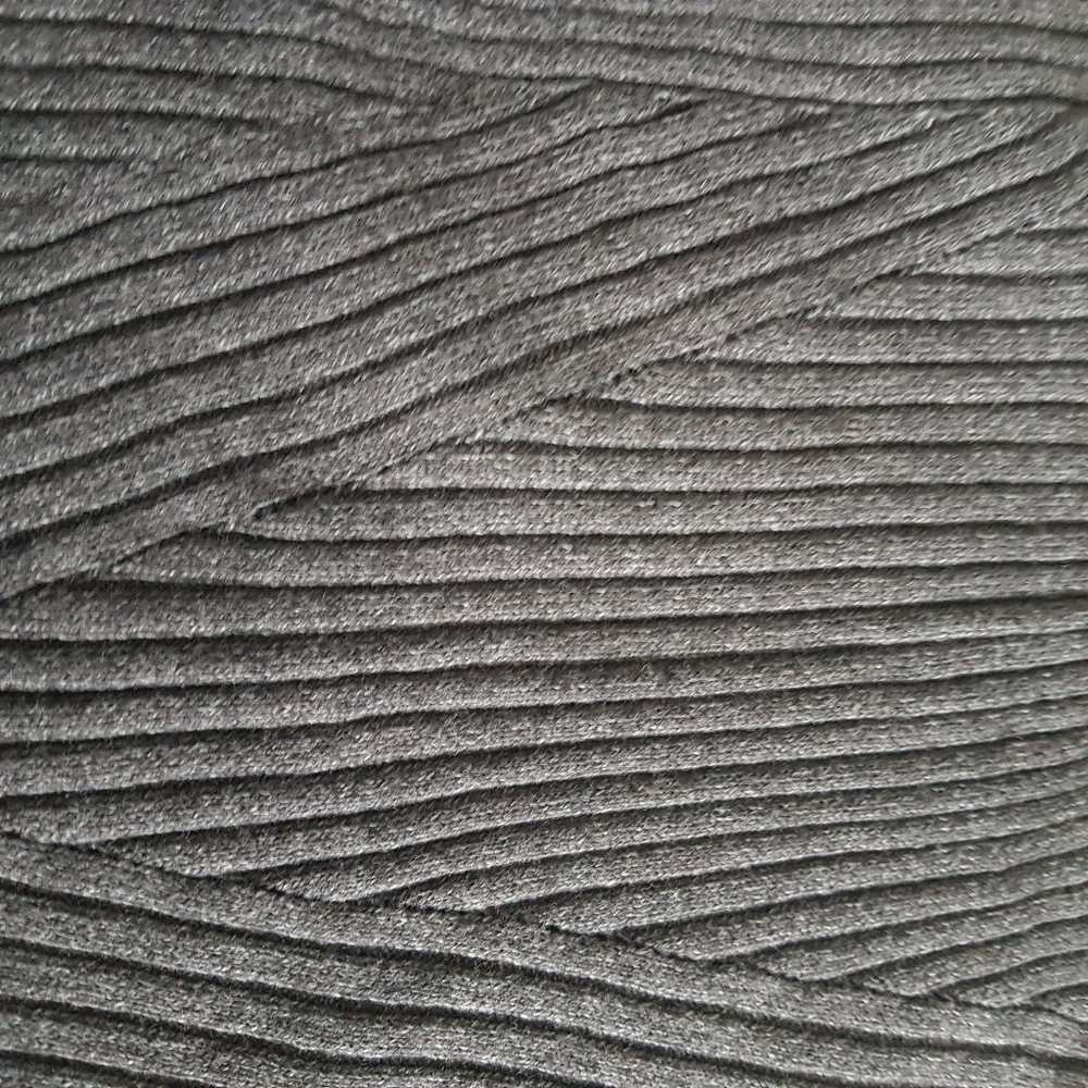A&F waist slimming sweater (grey) - Picture 2 of 8